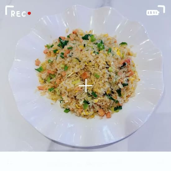 Golden Egg Fried Rice / 黄金蛋炒饭
